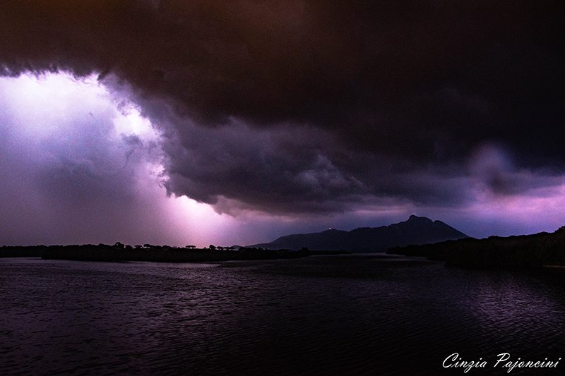 tempesta sul lago di Paola questa notte-2a